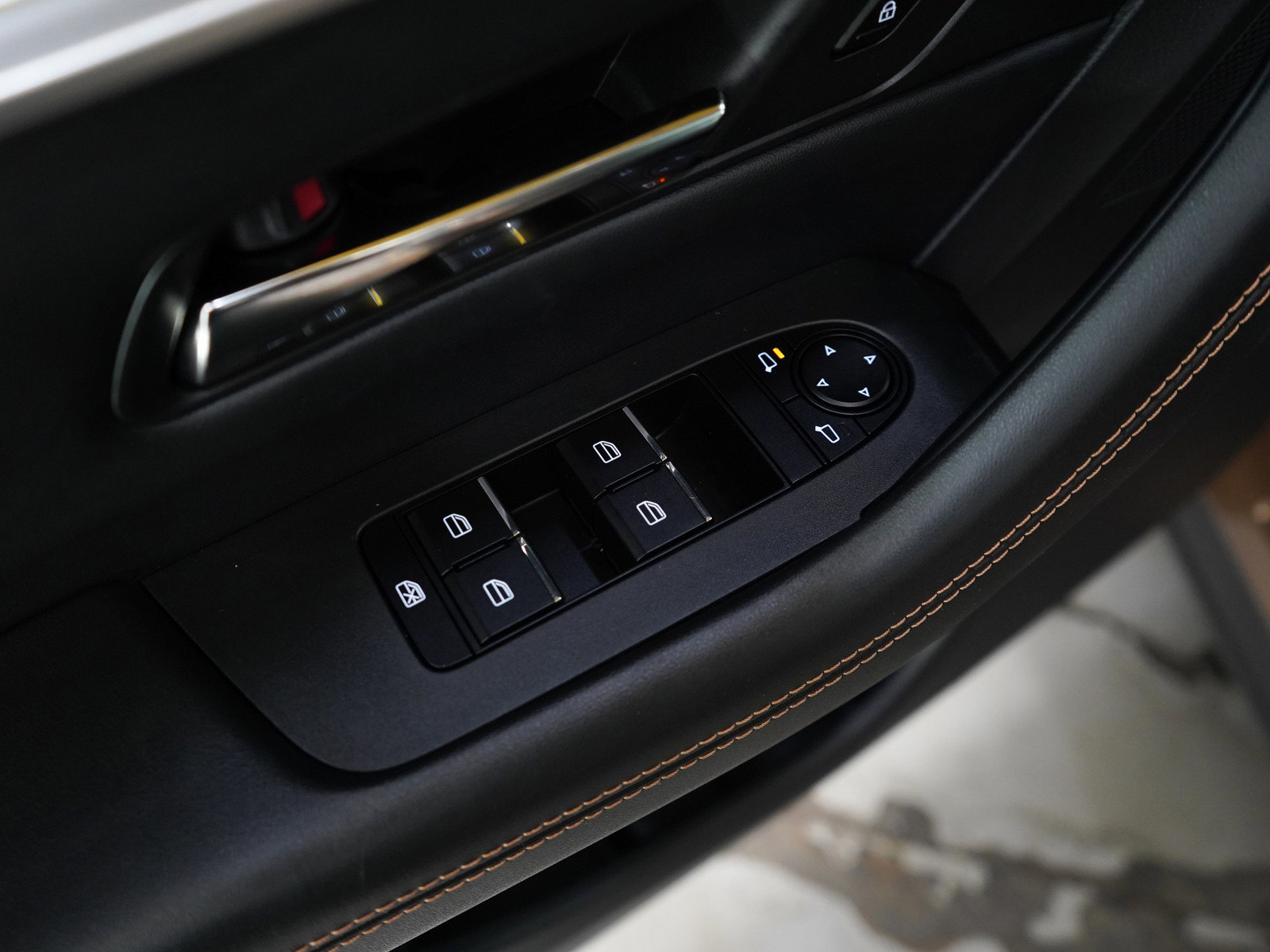 Certified 2025 MAZDA CX-70 Plug-In Hybrid w/ Premium Pkg image 23