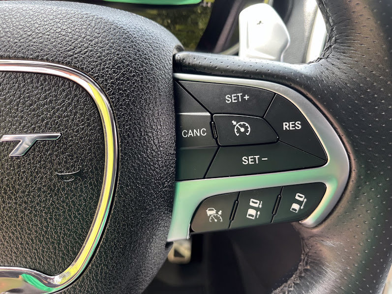 Used 2015 Jeep Grand Cherokee SRT AWD/4WD image 16
