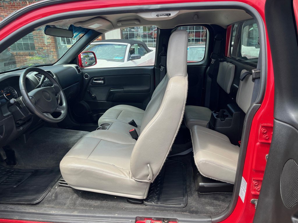 Used 2011 Chevrolet Colorado W/T image 9