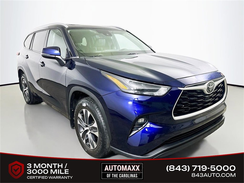 Used 2022 Toyota Highlander XLE image 1
