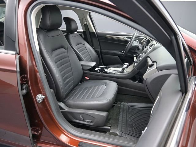 Used 2015 Ford Fusion SE w/ Equipment Group 202A image 27