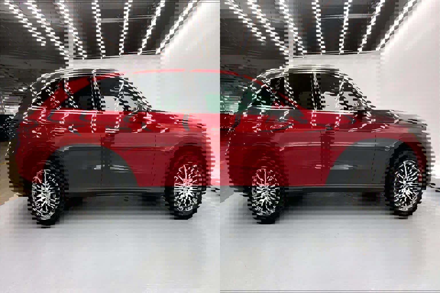 Used 2026 Mercedes-Benz GLC 300 image 6