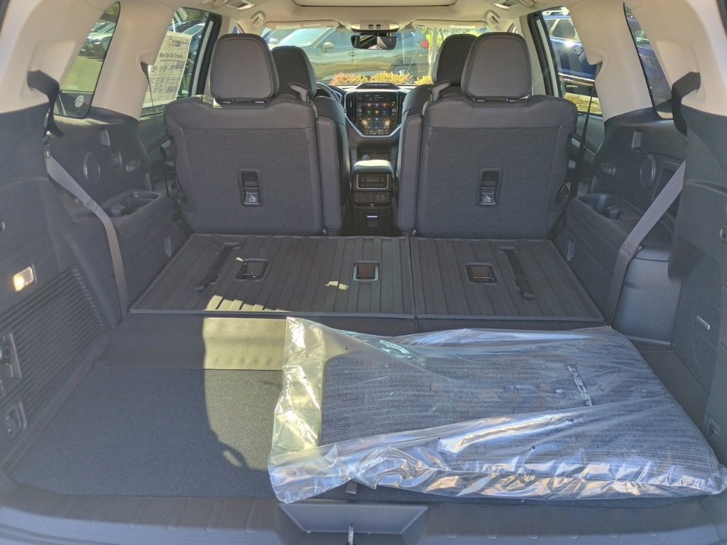 New 2026 Subaru Ascent Limited image 17