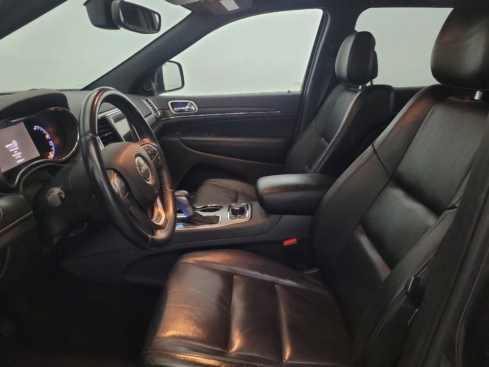Used 2018 Jeep Grand Cherokee Limited AWD/4WD image 17