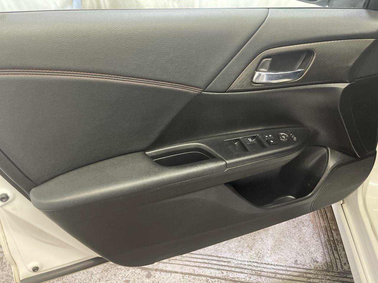 Used 2017 Honda Accord Sport Special Edition image 13