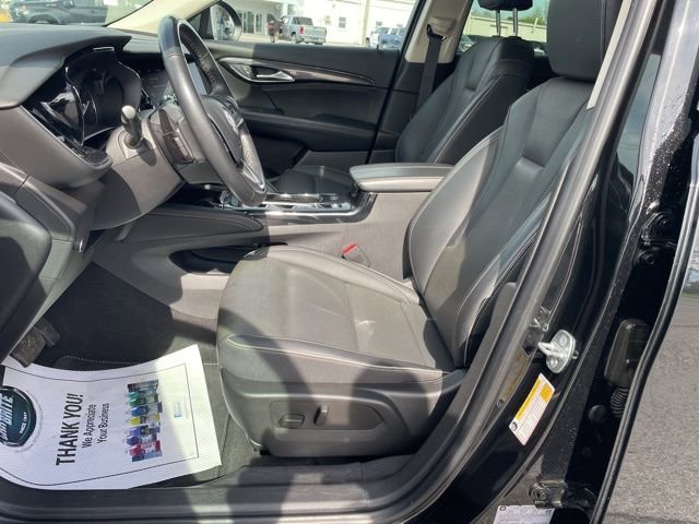 Used 2023 Buick Envision Essence image 23