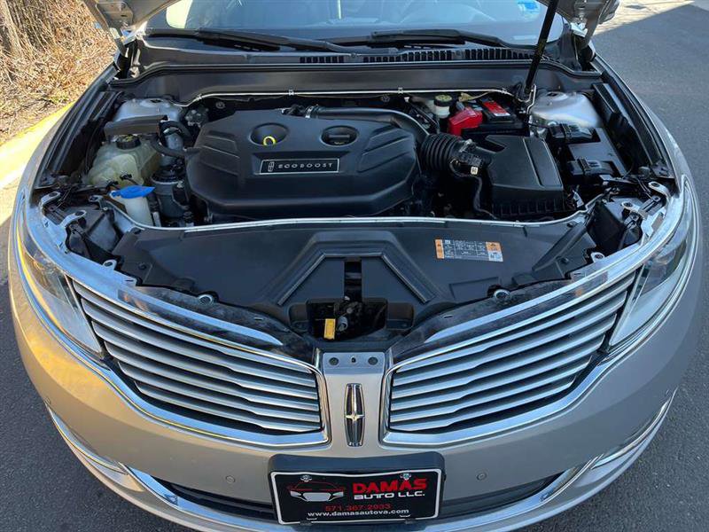 Used 2013 Lincoln MKZ image 28