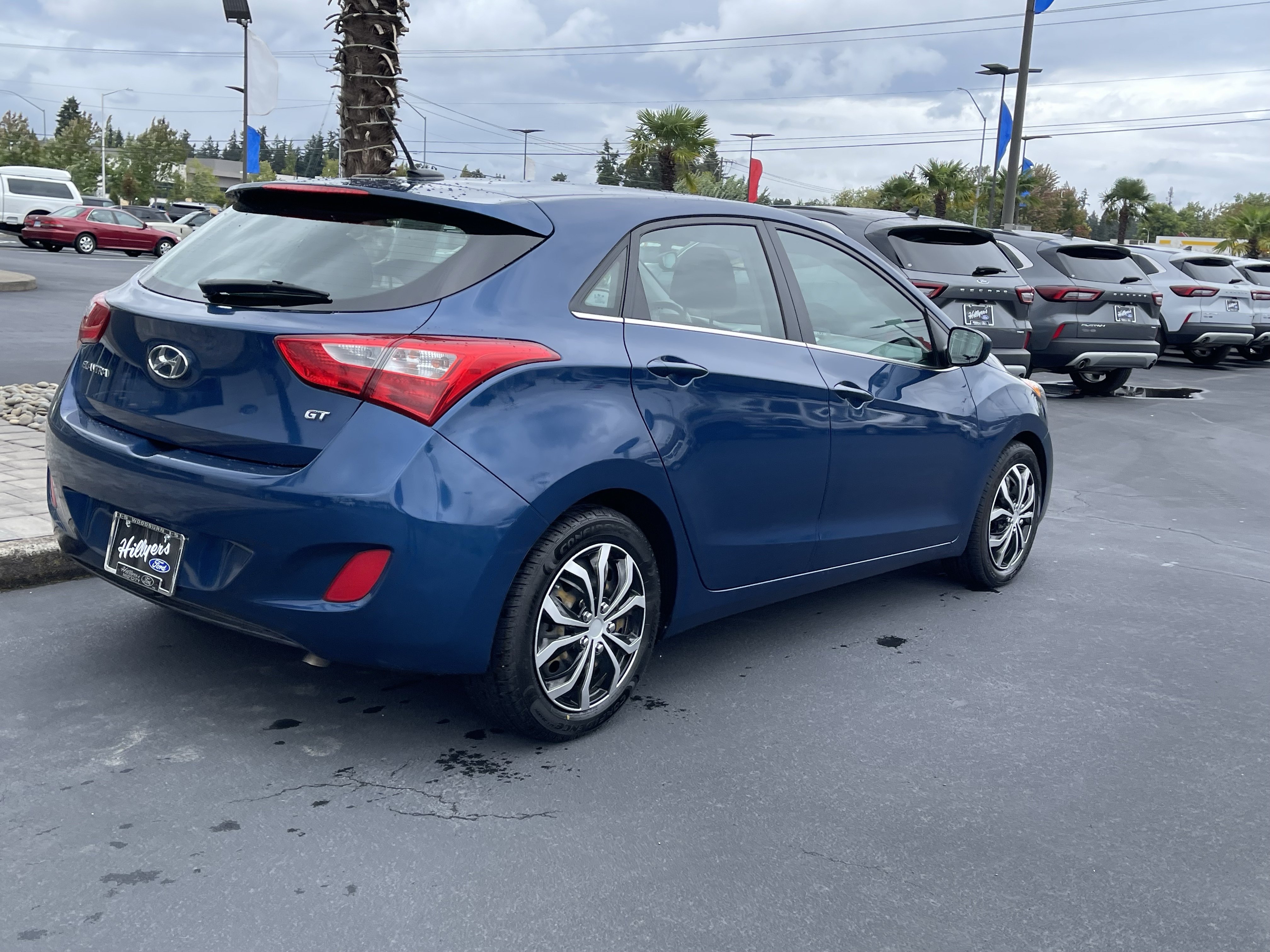 Used 2016 Hyundai Elantra GT FWD image 3