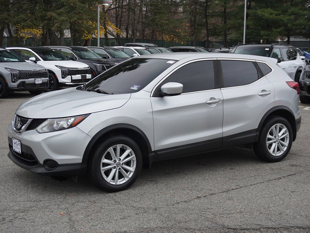 Used 2019 Nissan Rogue Sport S w/ Appearance Package image 5