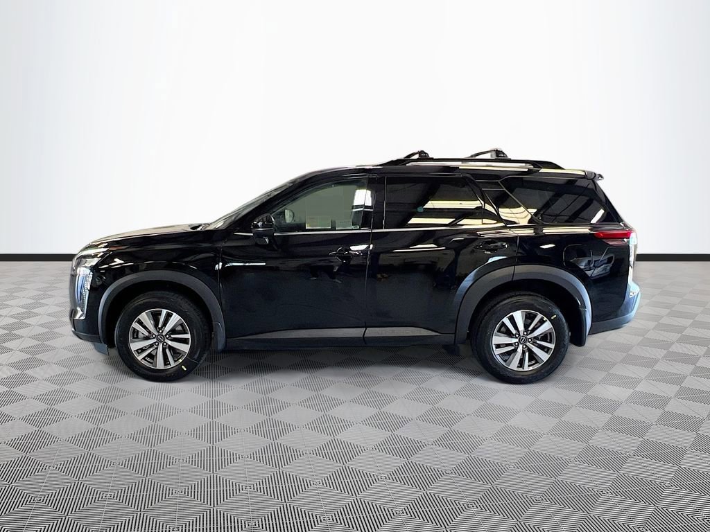 New 2026 Nissan Pathfinder SL image 4