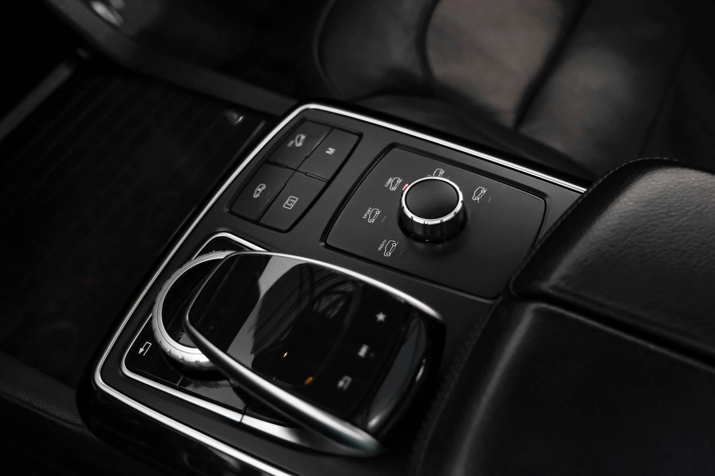 Used 2018 Mercedes-Benz GLS 550 4MATIC image 17