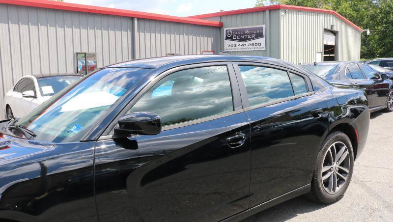 Used 2019 Dodge Charger SXT AWD/4WD image 4