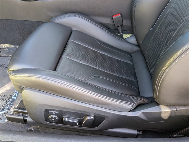 Used 2025 BMW M4 xDrive Competition w/ Executive Package image 18