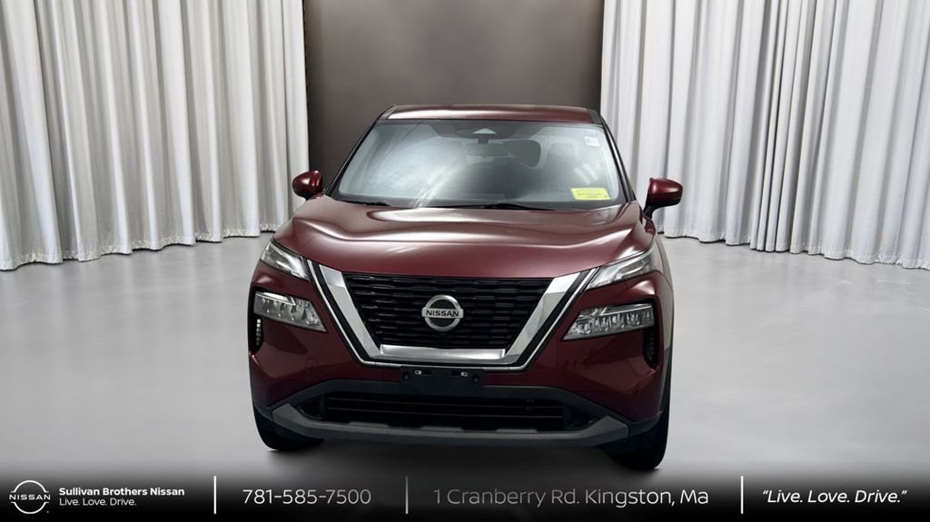 Certified 2021 Nissan Rogue SV image 2