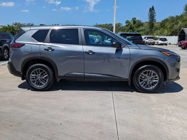 Used 2023 Nissan Rogue S AWD/4WD image 4