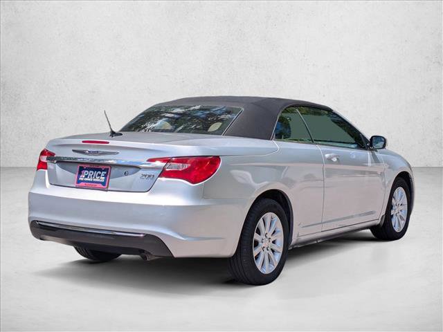 Used 2012 Chrysler 200 Touring FWD image 5