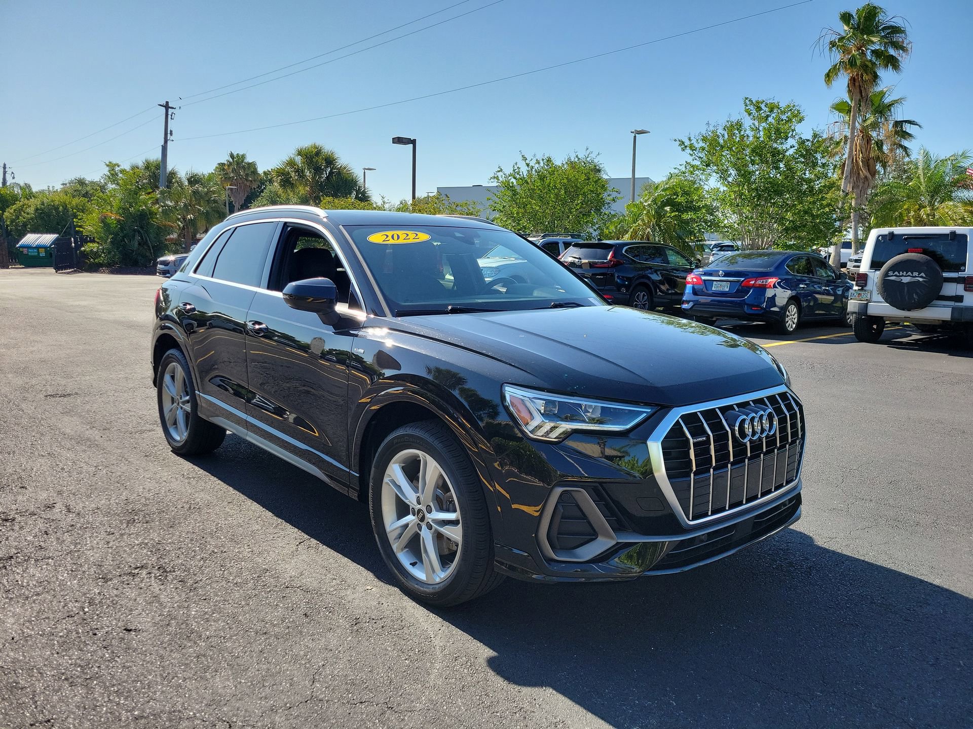 Used 2022 Audi Q3 2.0T Premium Plus AWD/4WD image 2