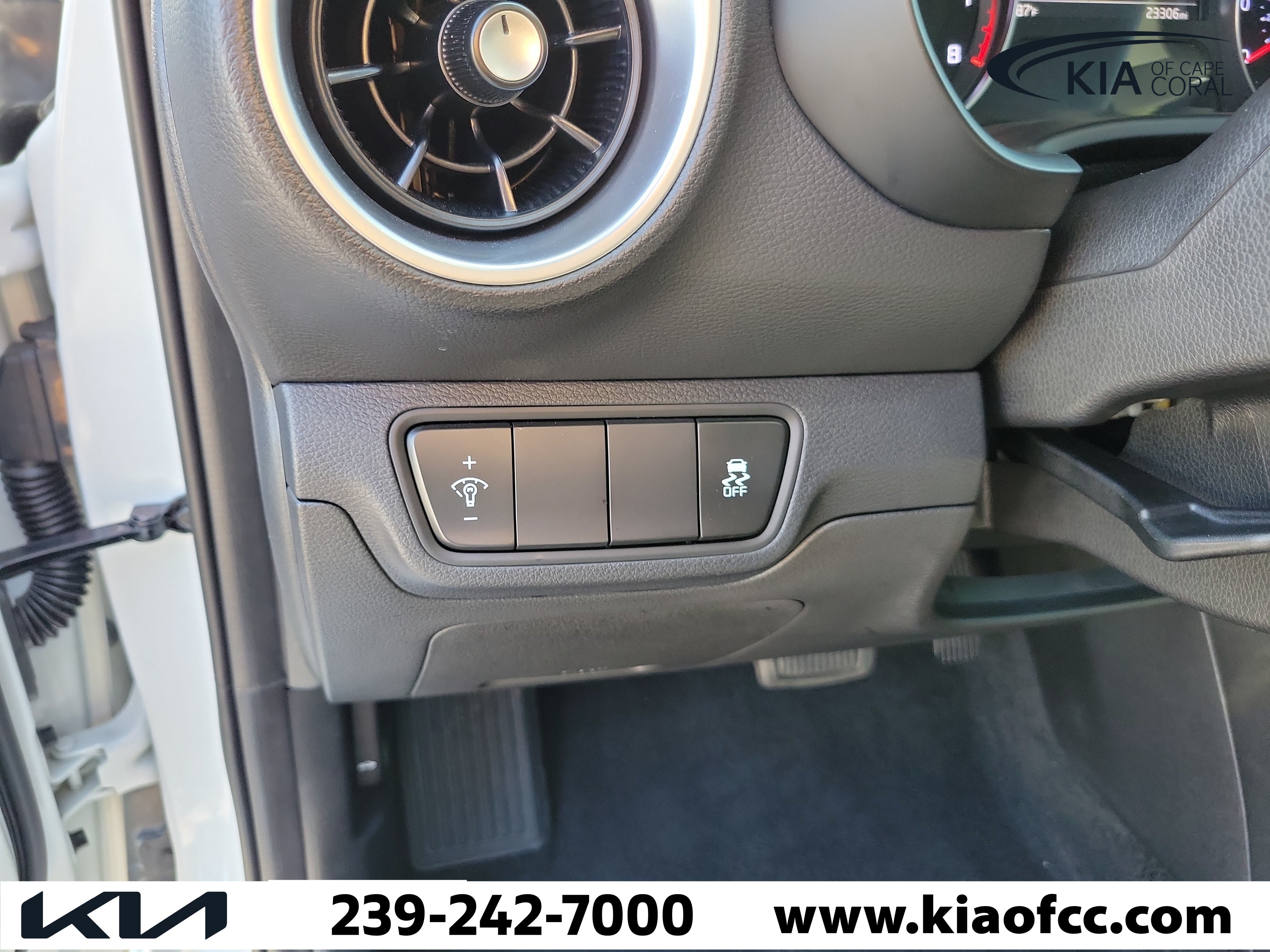 Certified 2023 Kia Forte LXS FWD image 21