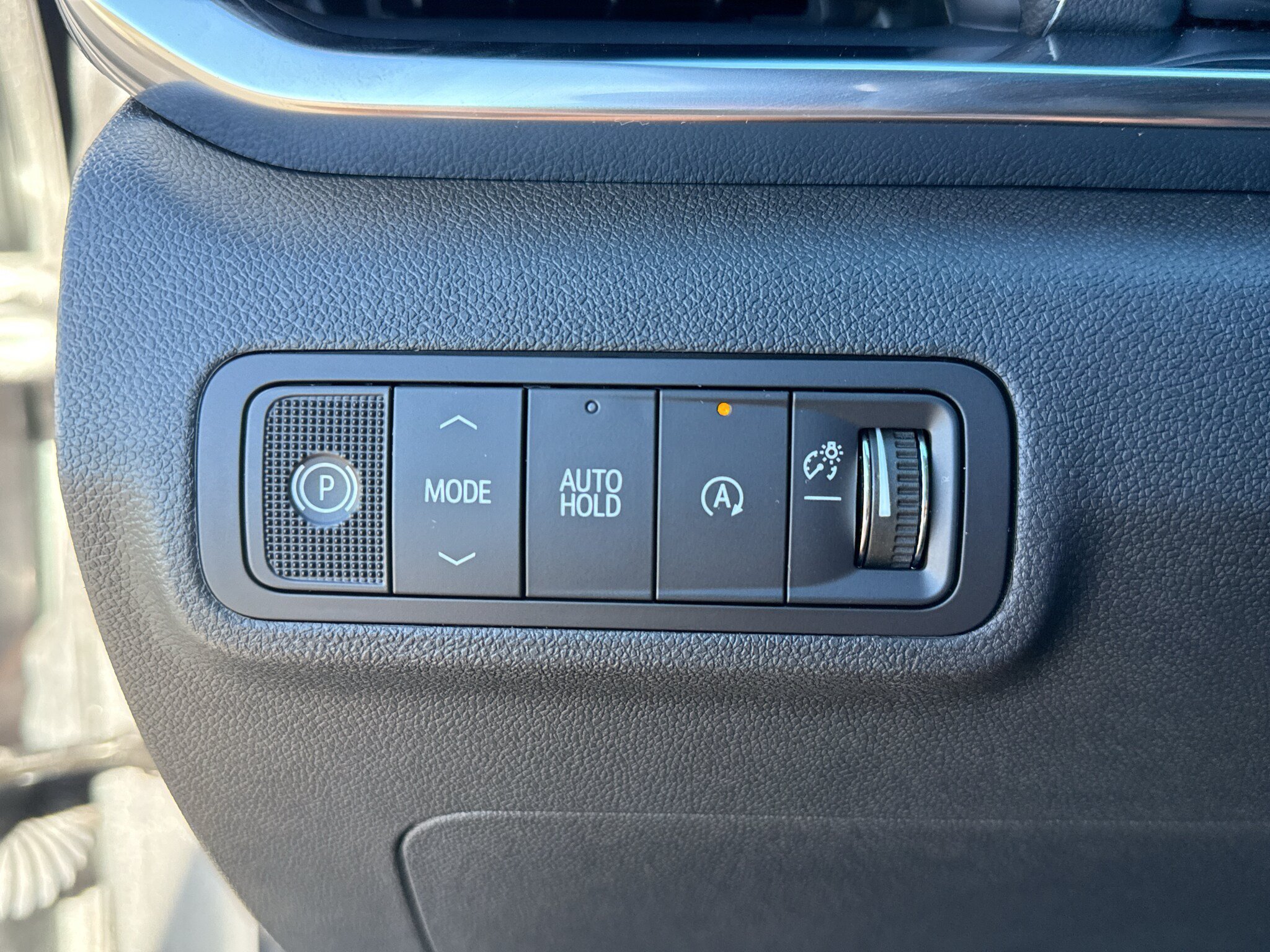 New 2027 GMC Terrain Elevation w/ Elevation Premium Package FWD image 17