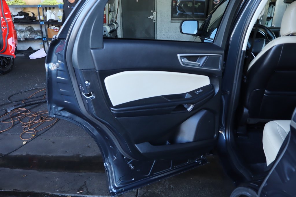 Used 2024 Ford Edge SEL AWD/4WD image 34