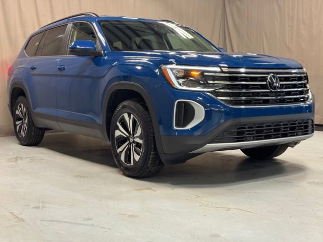 Certified 2025 Volkswagen Atlas SE AWD/4WD image 1