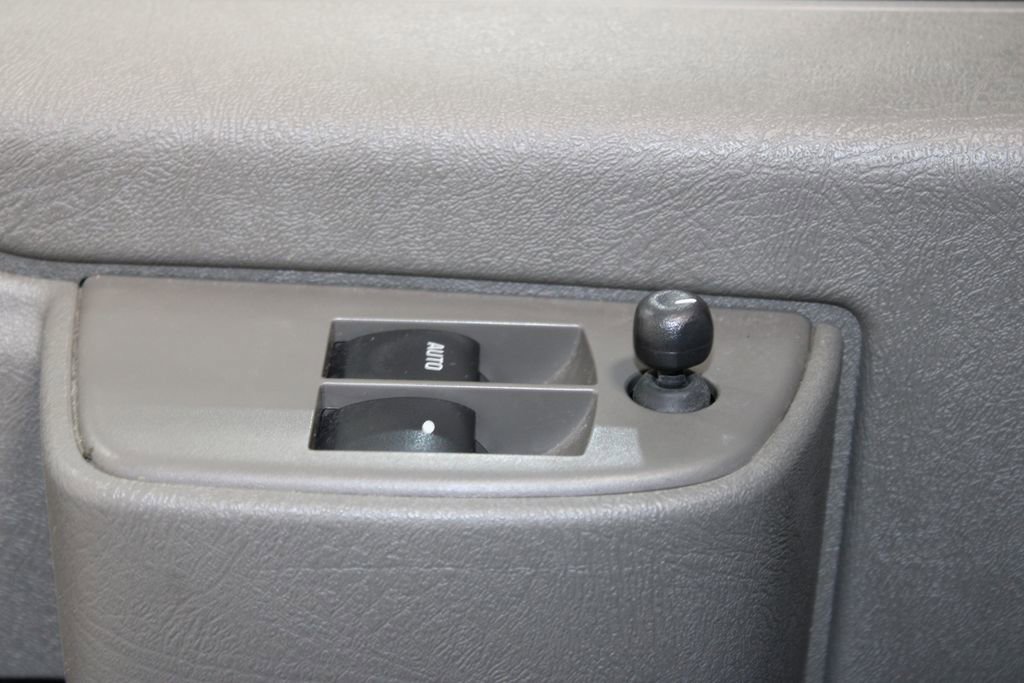 Used 2023 Chevrolet Express 3500 LS image 37