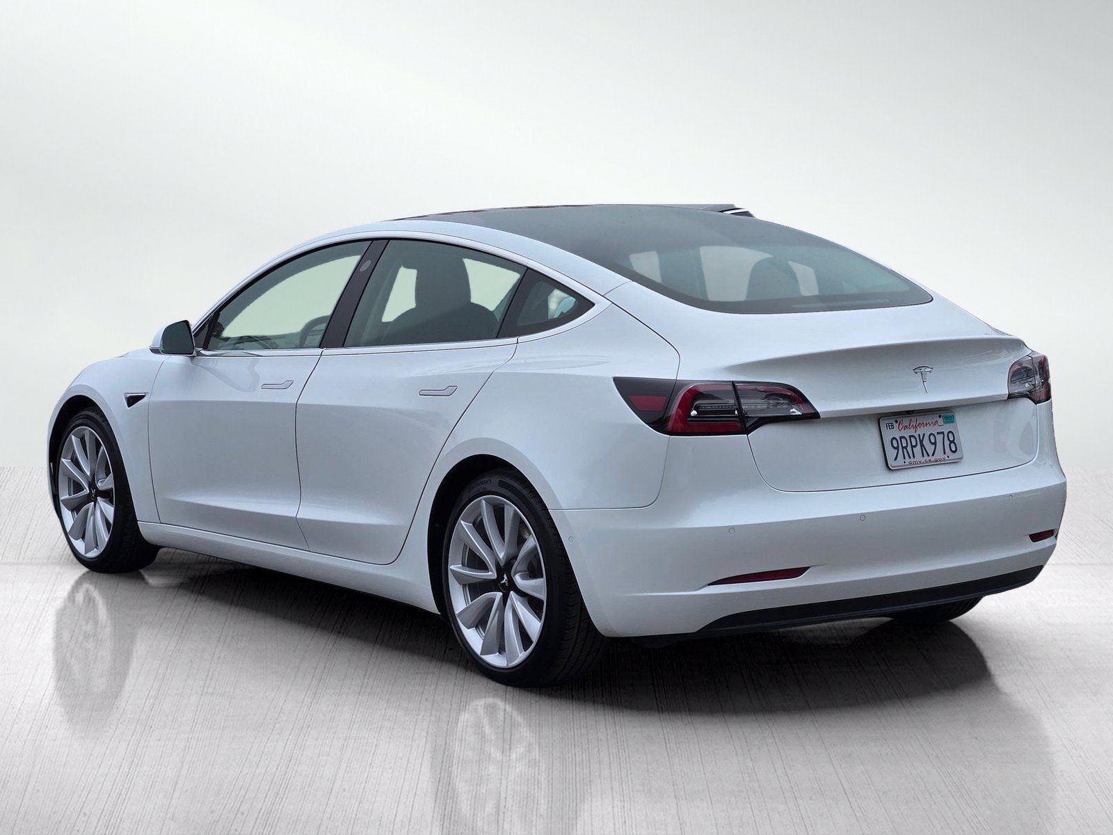 Used 2018 Tesla Model 3 Long Range AWD/4WD image 6