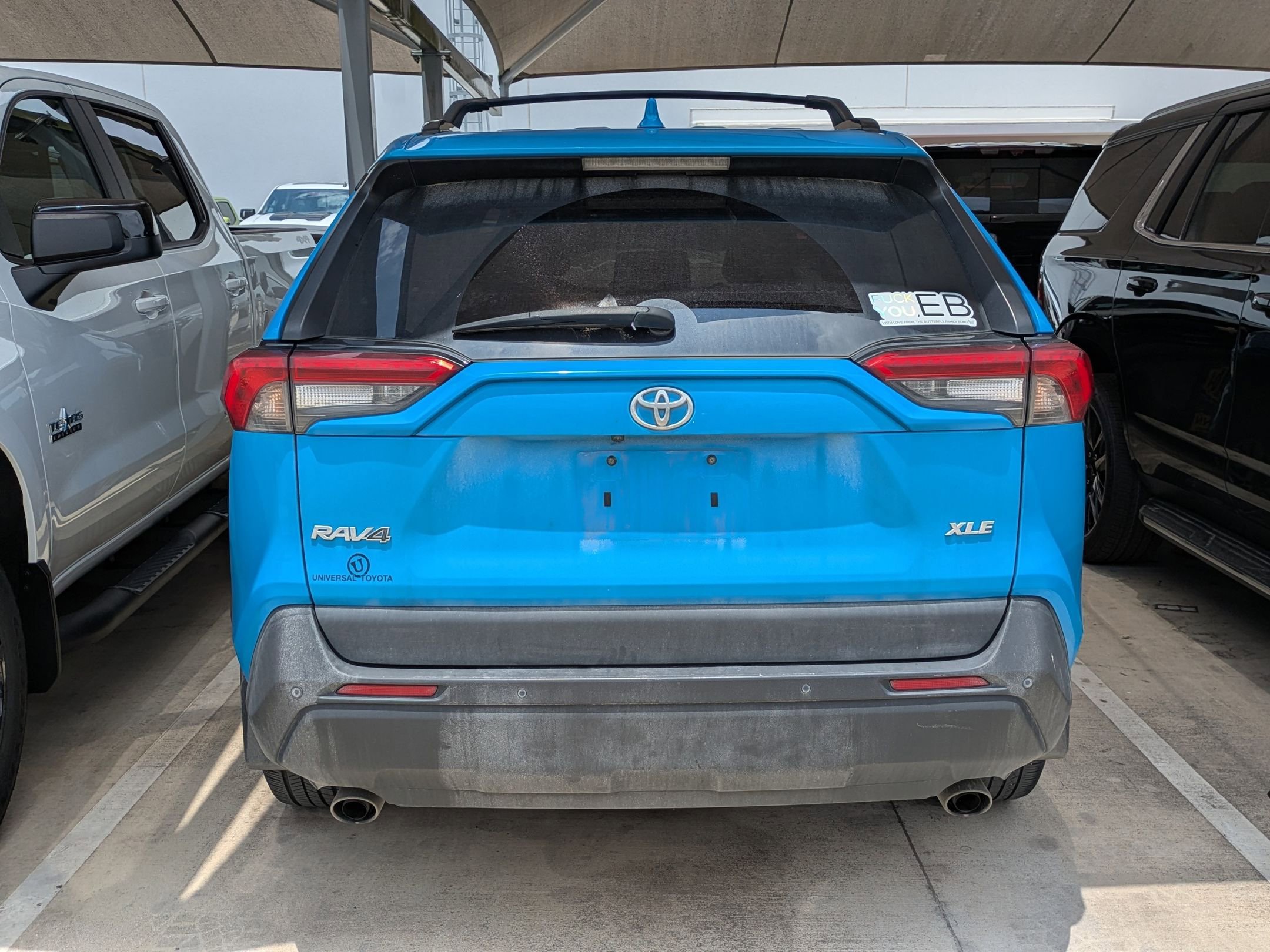 Used 2021 Toyota RAV4 XLE Premium FWD image 5