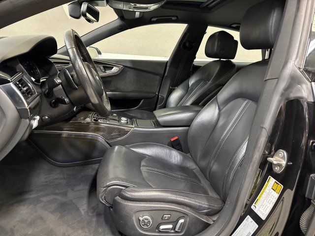 Used 2016 Audi RS 7 Prestige w/ Driver Assistance Package image 14