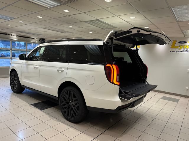 New 2027 Ford Expedition Platinum w/ Stealth Performance Package AWD/4WD image 28