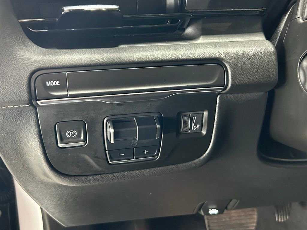 Used 2022 Cadillac Escalade Sport image 18