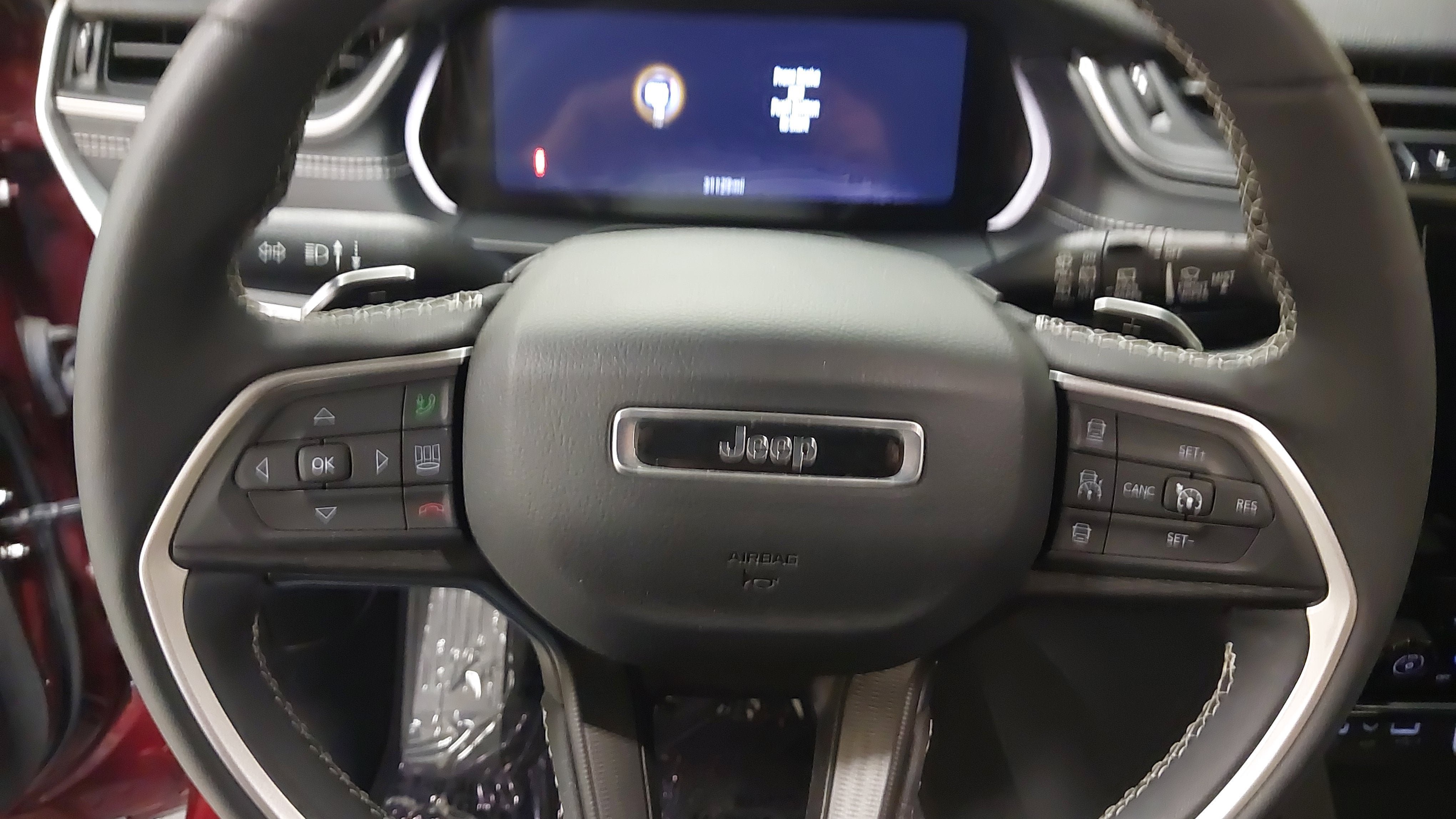 Used 2025 Jeep Grand Cherokee L Laredo AWD/4WD image 35