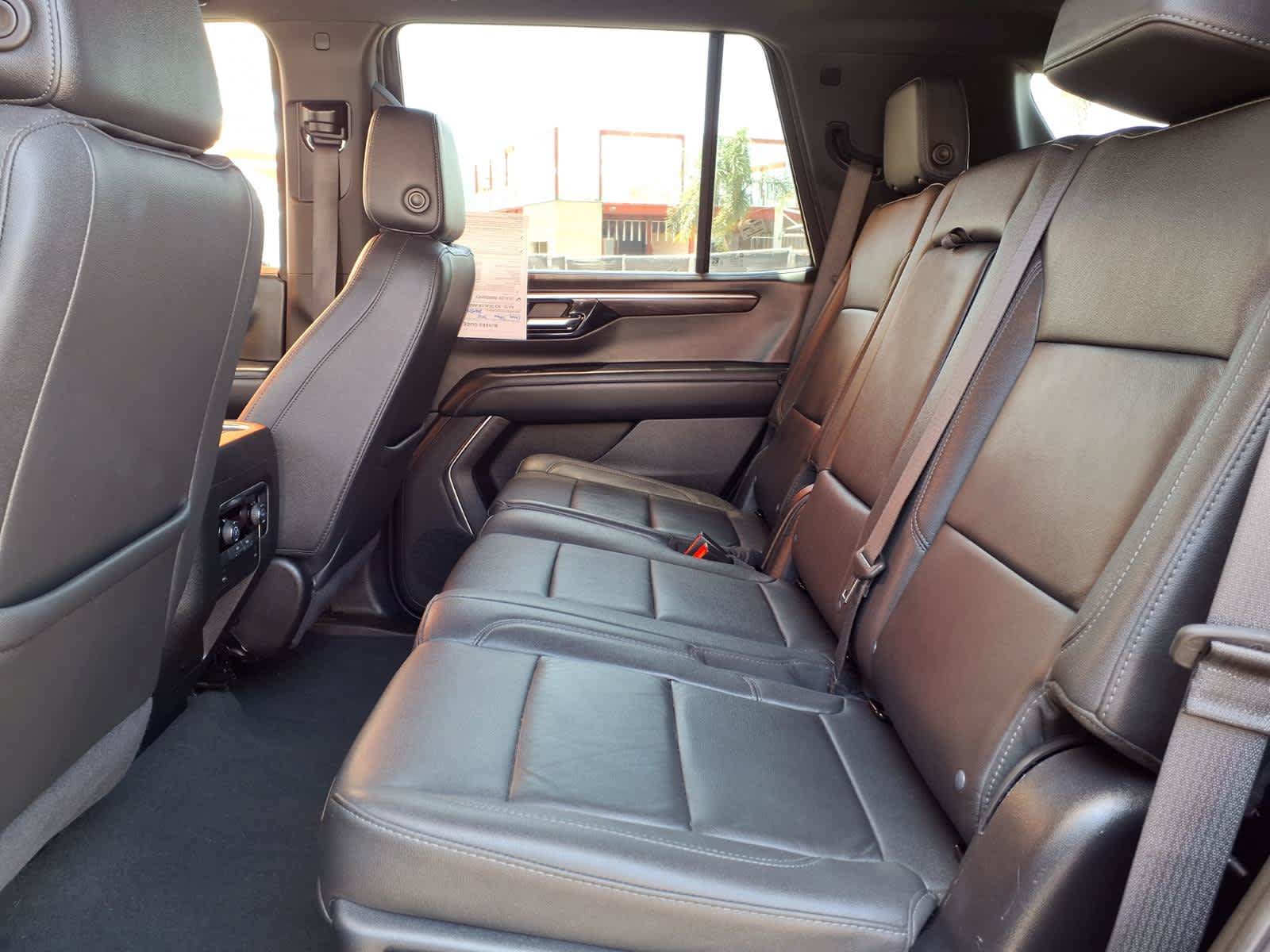 Used 2025 Chevrolet Tahoe Z71 AWD/4WD image 20