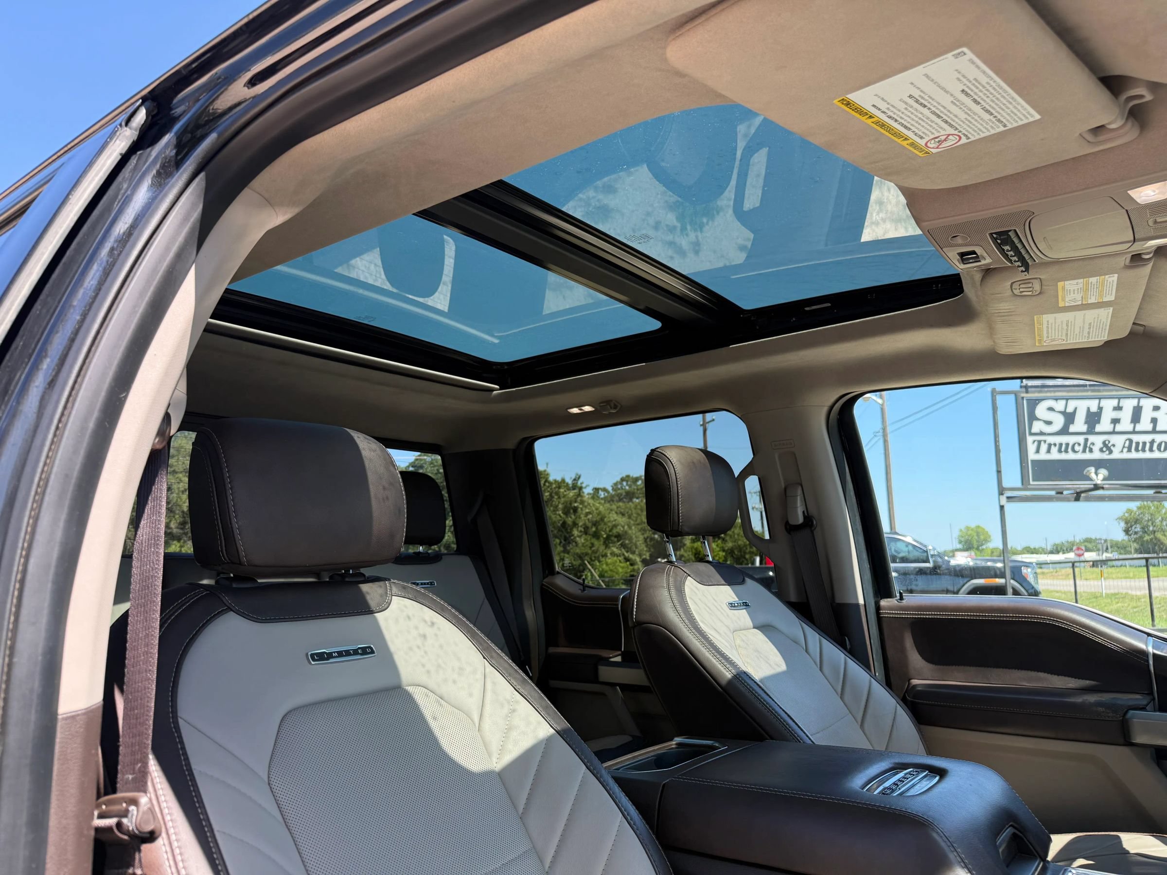Used 2019 Ford F250 Limited w/ FX4 Off-Road Package AWD/4WD image 15