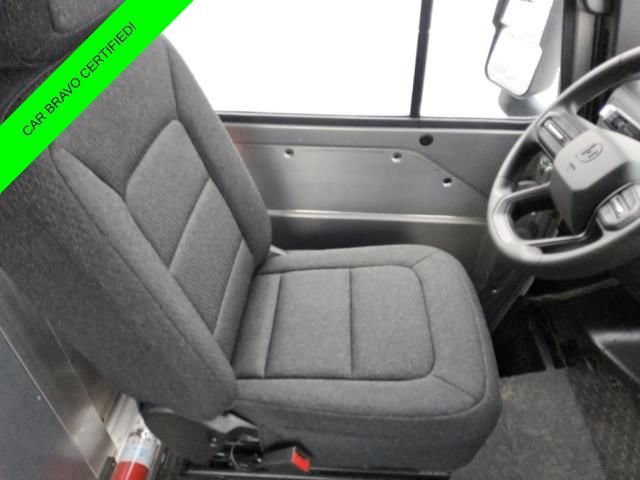 Used 2024 Chevrolet Brightdrop 600 w/ Commercial Equipment Package AWD/4WD image 16