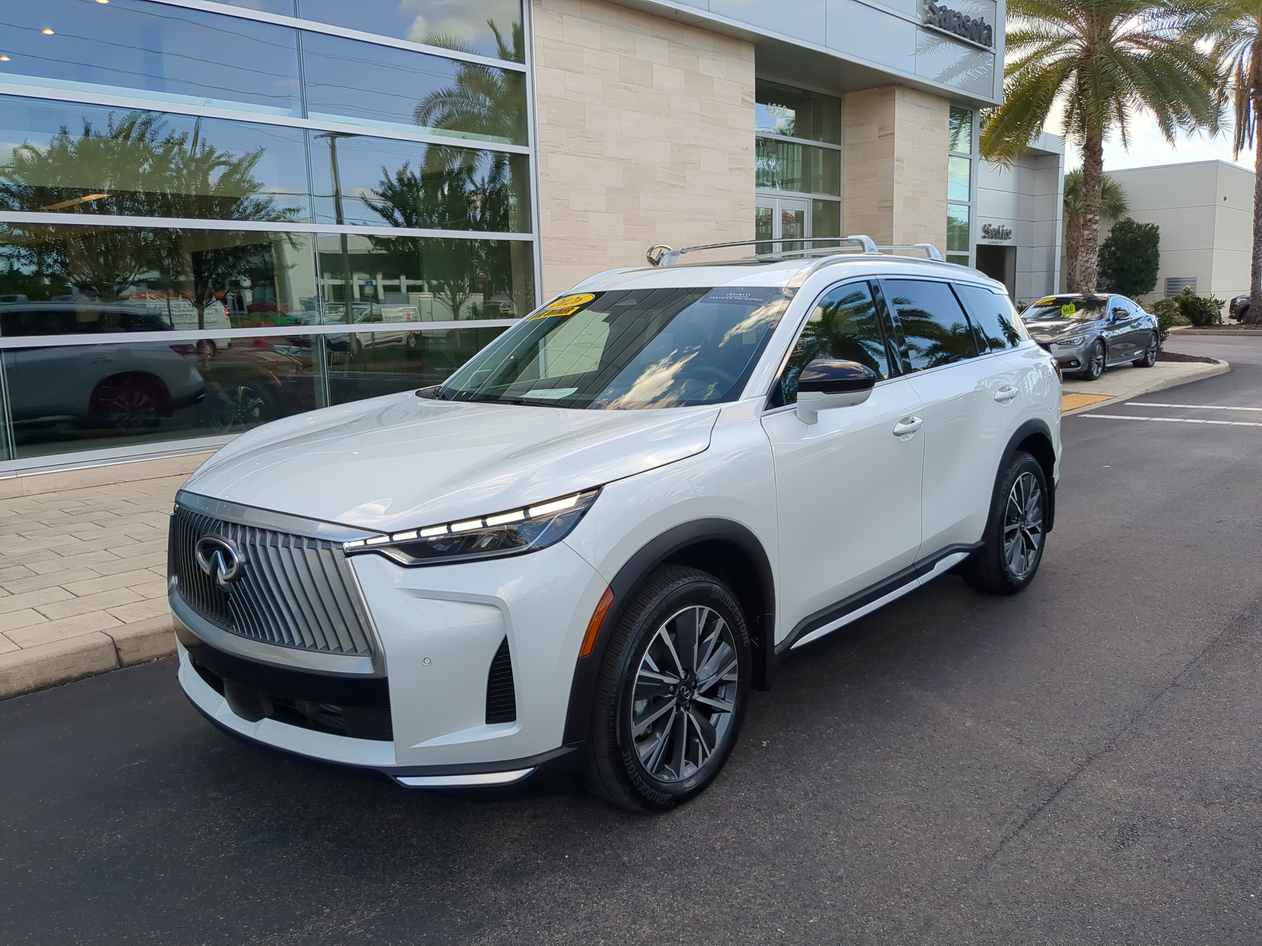 Used 2026 INFINITI QX60 Luxe w/ Cargo Package image 8