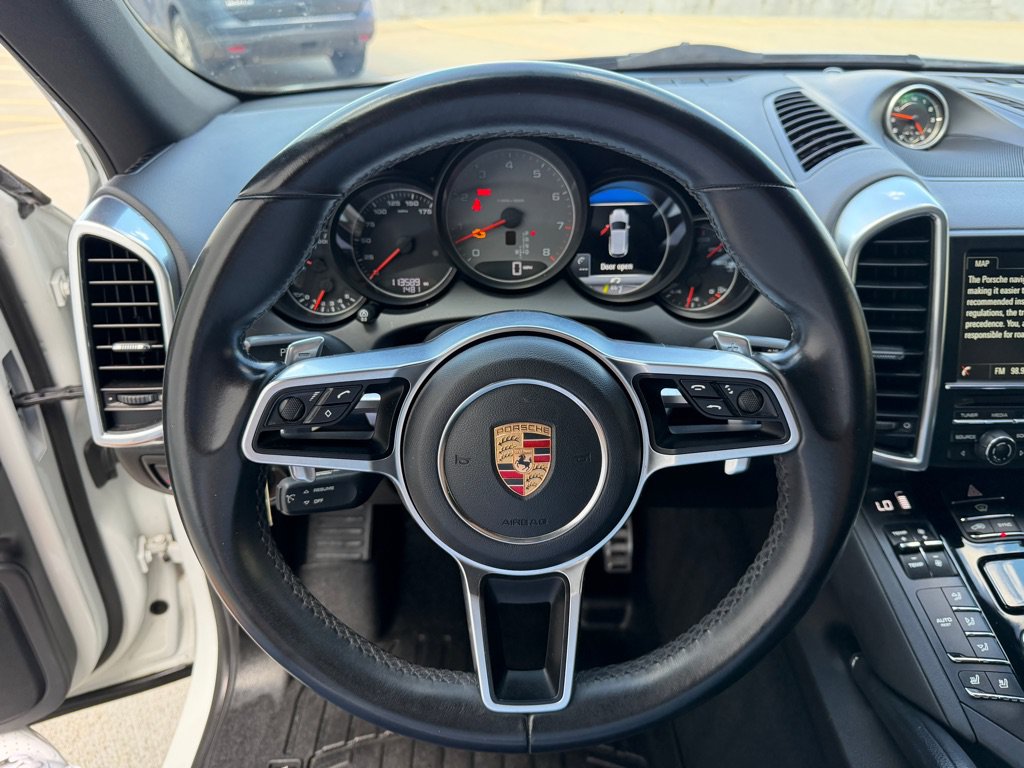 Used 2015 Porsche Cayenne S AWD/4WD image 15