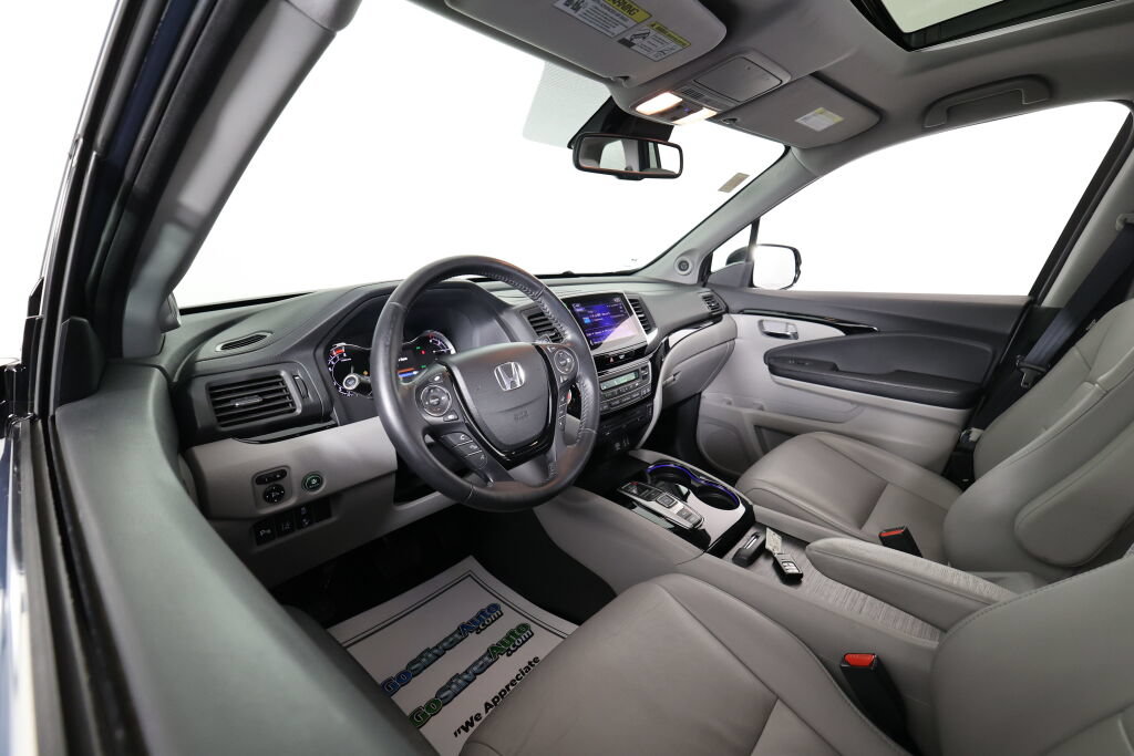 Used 2016 Honda Pilot Touring image 10