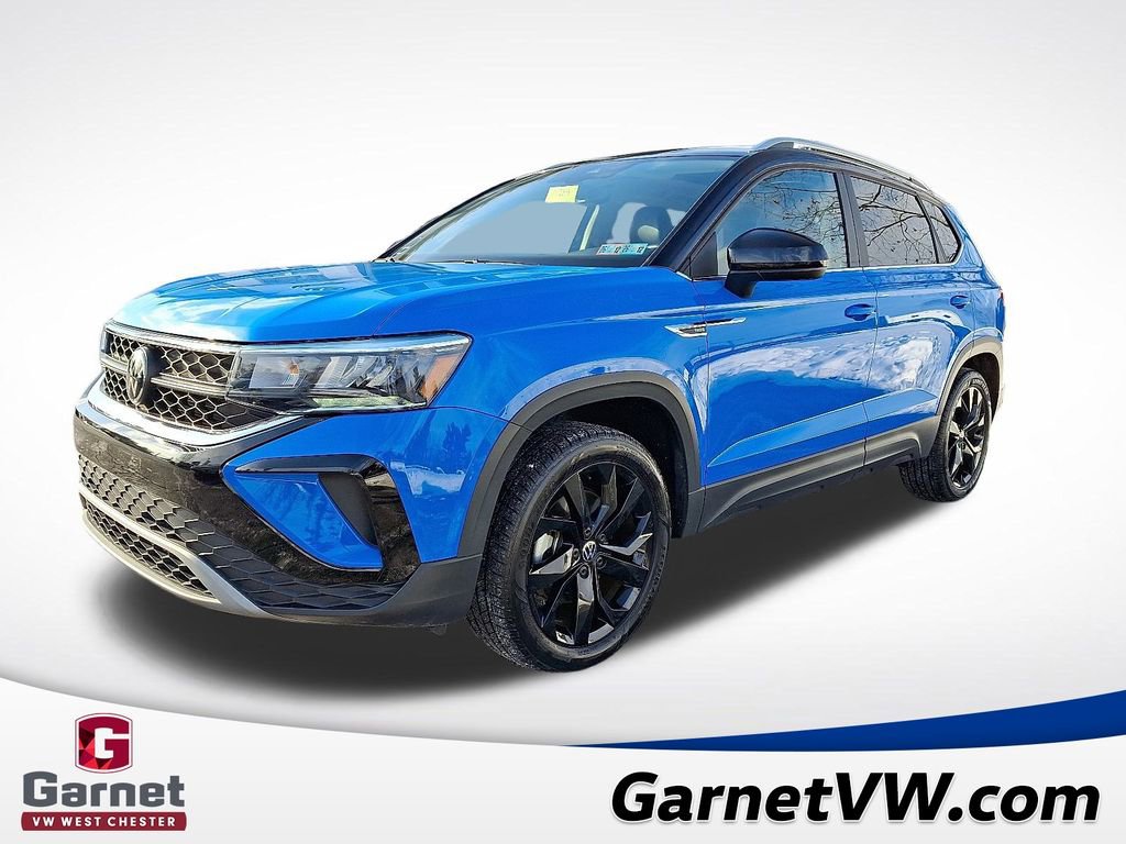 Certified 2023 Volkswagen Taos SE w/ Panoramic Sunroof Package image 3