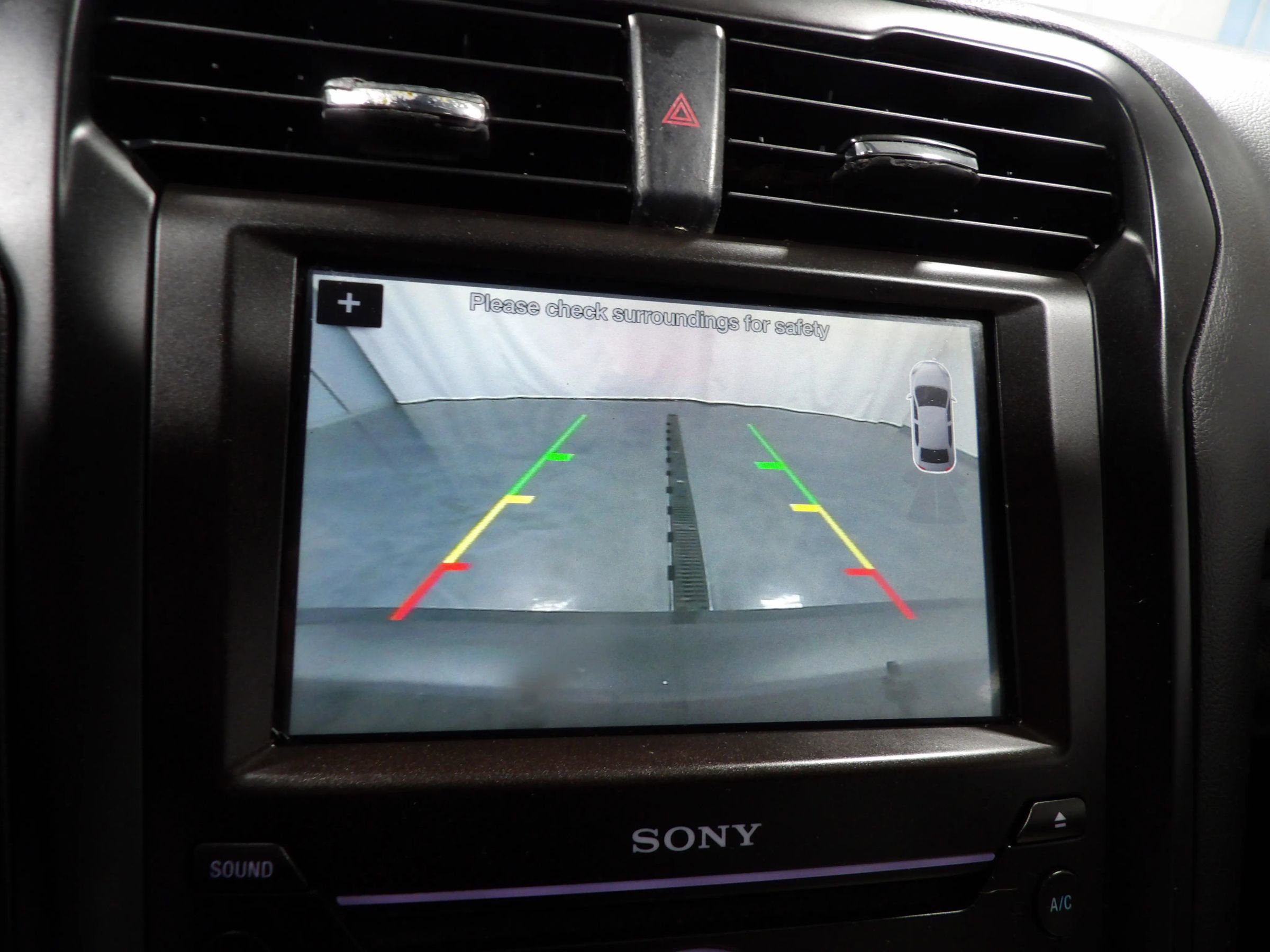 Used 2018 Ford Fusion Titanium image 16