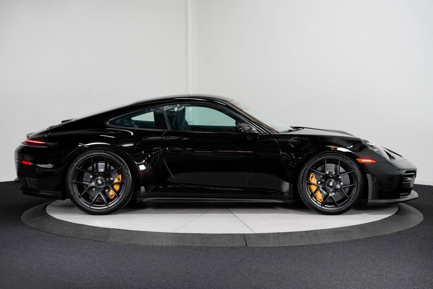 Used 2026 Porsche 911 GT3 image 9