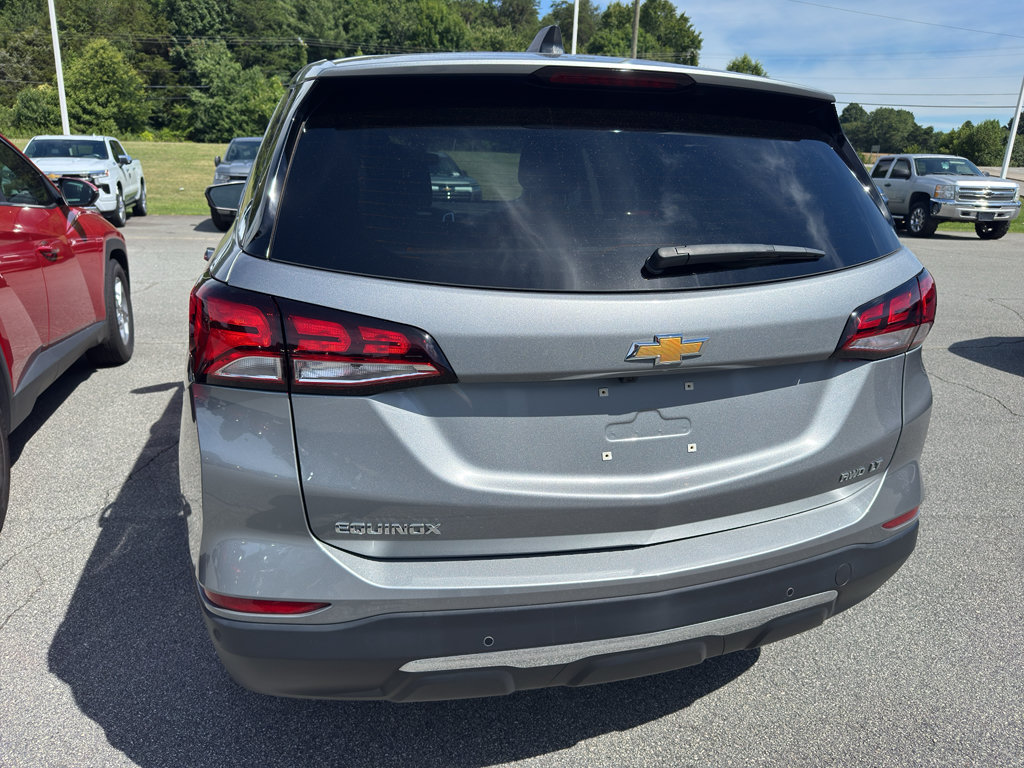 Used 2024 Chevrolet Equinox LT AWD/4WD image 5