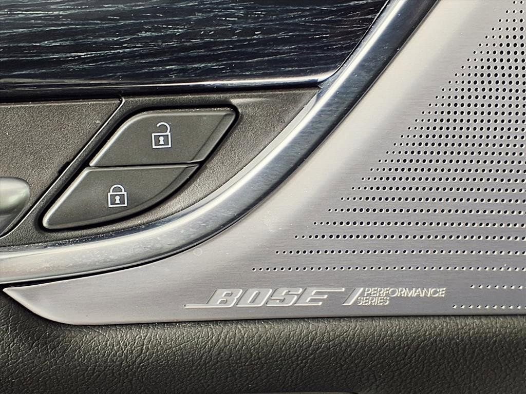 Certified 2025 Cadillac XT5 Premium Luxury FWD image 10