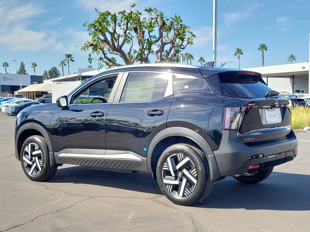 New 2026 Nissan Kicks SV w/ Charging Package FWD image 2