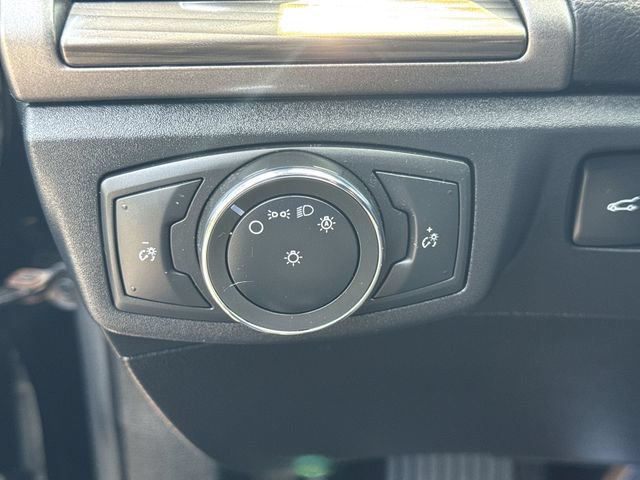 Used 2020 Ford Fusion SEL FWD image 17