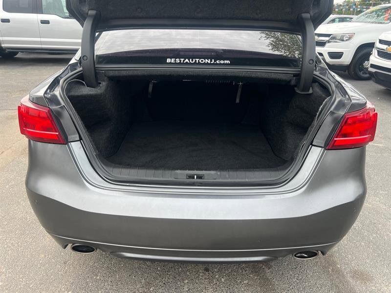 Used 2017 Nissan Maxima 3.5 SL FWD image 13