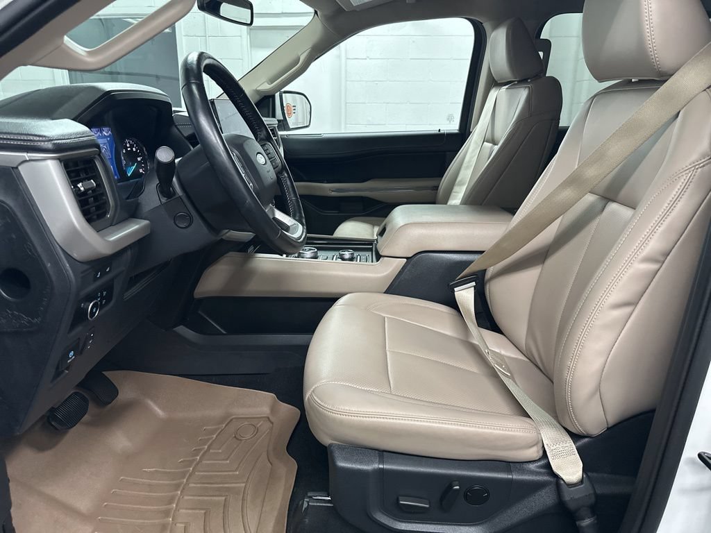 Used 2023 Ford Expedition Max XLT AWD/4WD image 18