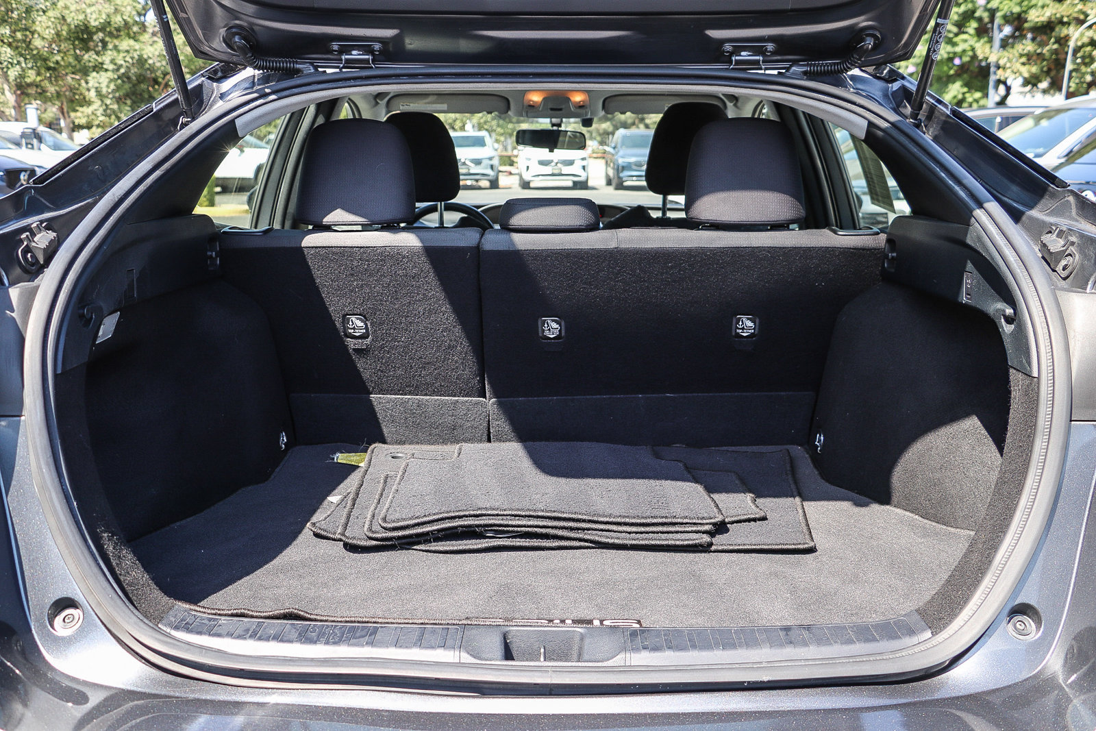 Used 2016 Toyota Prius Three FWD image 26