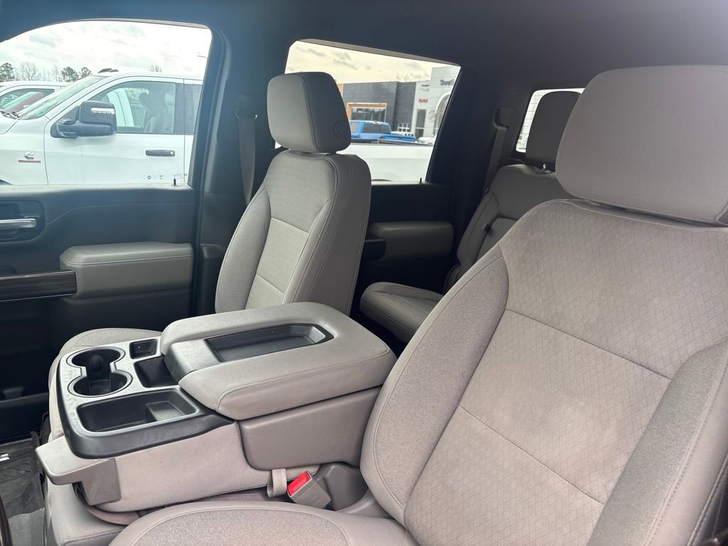 Used 2023 Chevrolet Silverado 2500 LT w/ Convenience Package image 9