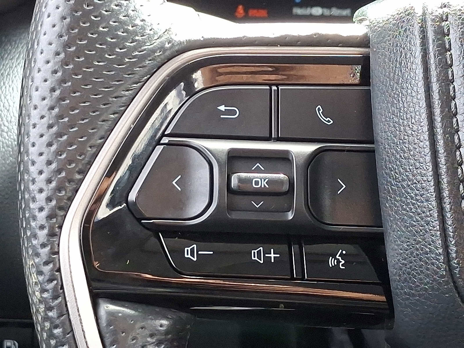 Used 2024 Toyota Tundra Limited image 20